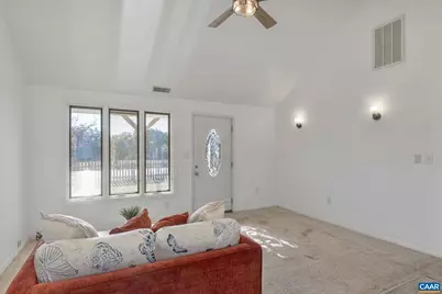 874 James River Rd, Scottsville, VA 24590 - Photo 8