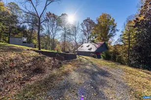 9712 Old Green Mountain Rd, Esmont, VA 22937 - Photo 10