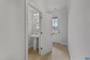 129A Springdale Rd, Waynesboro, VA 22980 - Photo 6