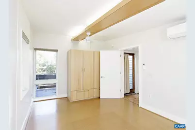 223 SW 4th St, Charlottesville, VA 22903 - Photo 8