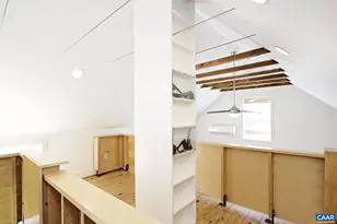 223 SW 4th St, Charlottesville, VA 22903 - Photo 14