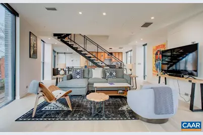 550 Water St #201, Charlottesville, VA 22902 - Photo 2