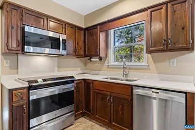 3200 Malbon Dr, Charlottesville, VA 22911 - Photo 8