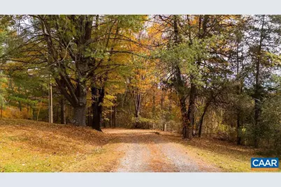 325 Old Roseland Rd, Roseland, VA 22967 - Photo 10