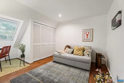 301 NW 2nd St #C, Charlottesville, VA 22902 - Photo 4