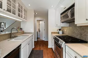 301 NW 2nd St, Charlottesville, VA 22902 - Photo 8