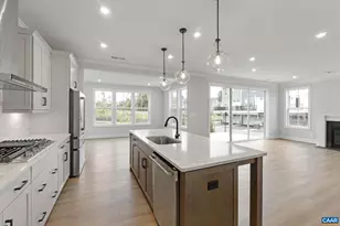 24 Sablewood Dr, Charlottesville, VA 22911 - Photo 12