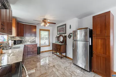 125 River Breeze Ct, Howardsville, VA 24562 - Photo 16