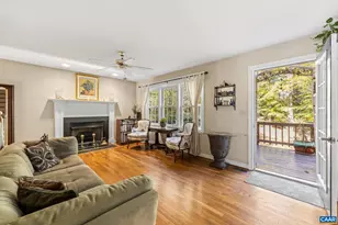 1018 Ashby Pl, Charlottesville, VA 22901 - Photo 4