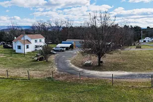 43 Niswander Rd, Staunton, VA 24401 - Photo 2