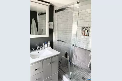 211 NW 5th St, Charlottesville, VA 22903 - Photo 10