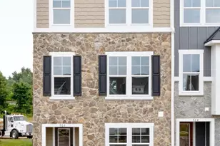 3611 Hilah Ln, Charlottesville, VA 22901 - Photo 2