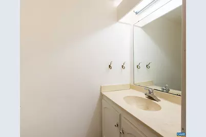 28 Woodlake Dr, Charlottesville, VA 22901 - Photo 6