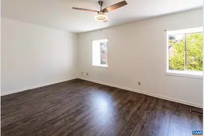 28 Woodlake Dr, Charlottesville, VA 22901 - Photo 8