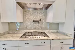 7 Steep Rock Dr, Charlottesville, VA 22911 - Photo 10