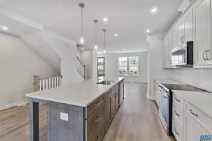 5010 Lindley Pl, Charlottesville, VA 22901 - Photo 16