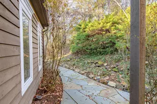 1381 Gristmill Dr, Charlottesville, VA 22902 - Photo 4