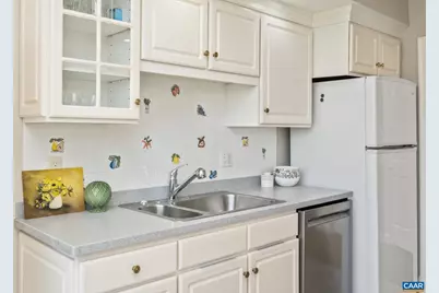 500 Crestwood Dr #2403, Charlottesville, VA 22903 - Photo 12