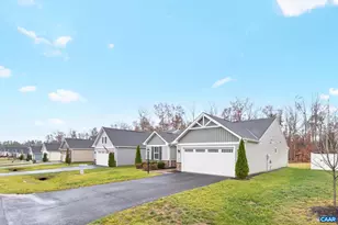 153 Park Dr, Palmyra, VA 22963 - Photo 2