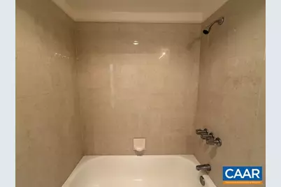 250 West Main St #402, Charlottesville, VA 22902 - Photo 18