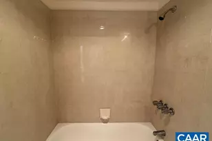 250 W Main St, Charlottesville, VA 22902 - Photo 18