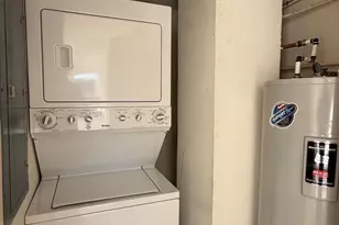 250 W Main St, Charlottesville, VA 22902 - Photo 20