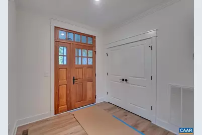 46 Borthwick St, Crozet, VA 22932 - Photo 2