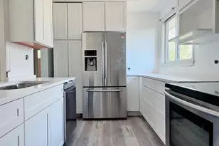 1715 A & B Cherry Ave, Charlottesville, VA 22903 - Photo 4