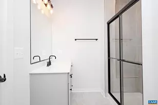 806 Wesley Ln, Charlottesville, VA 22911 - Photo 12