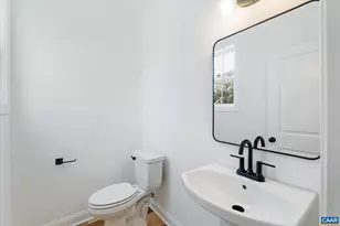 423 NW 10 1/2 St, Charlottesville, VA 22903 - Photo 16