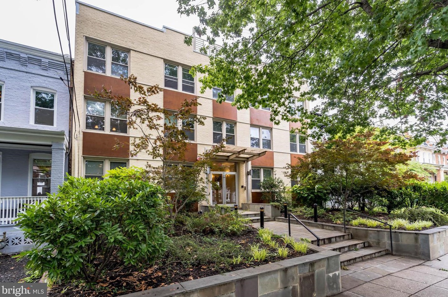 617 Jefferson St Nw #104, Washington, DC 20011