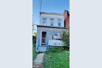 1922 Capitol Avenue NE, Washington, DC 20002 - Photo 1