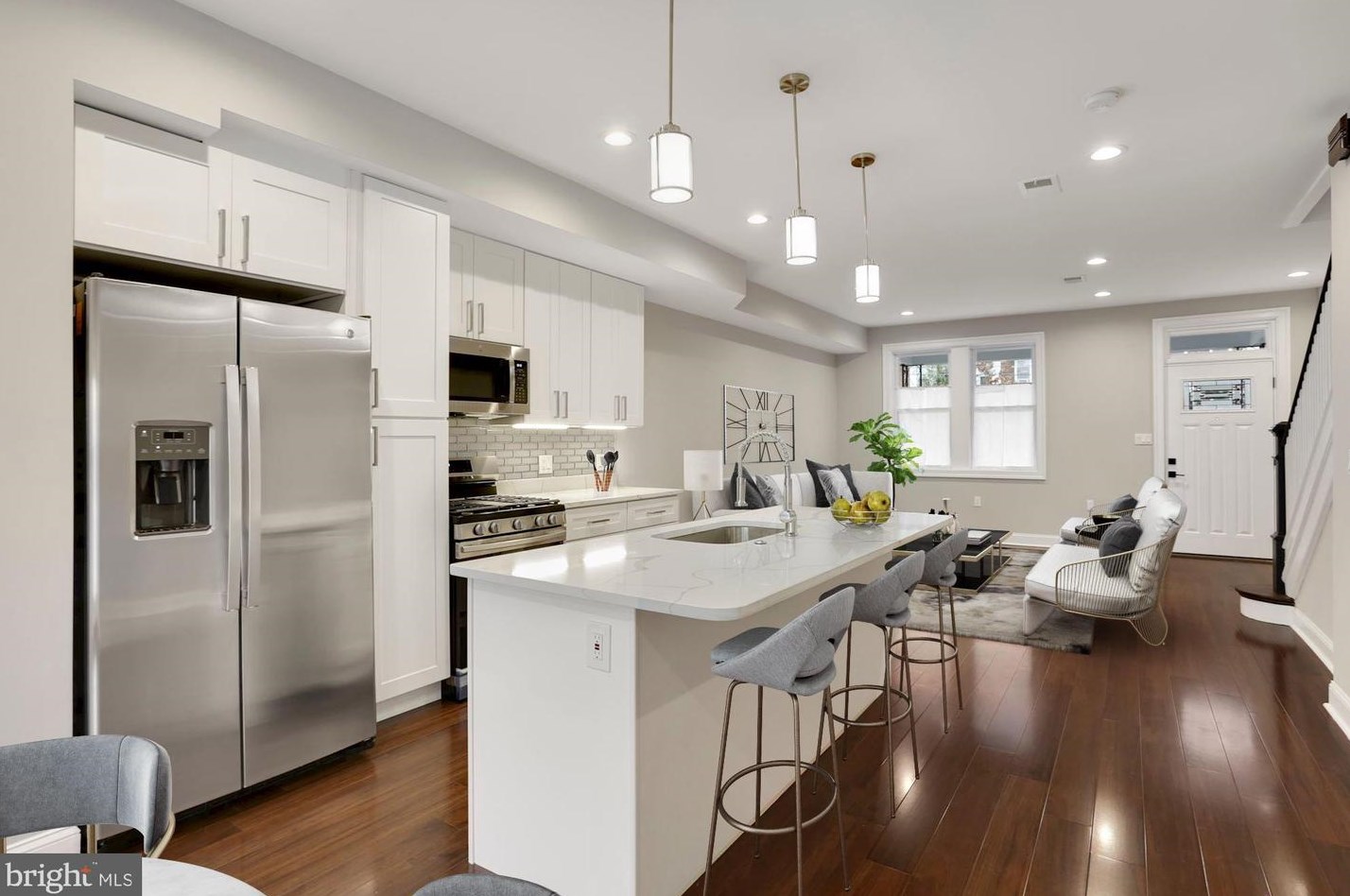 621 Emerson St, Washington, DC 20017-2352