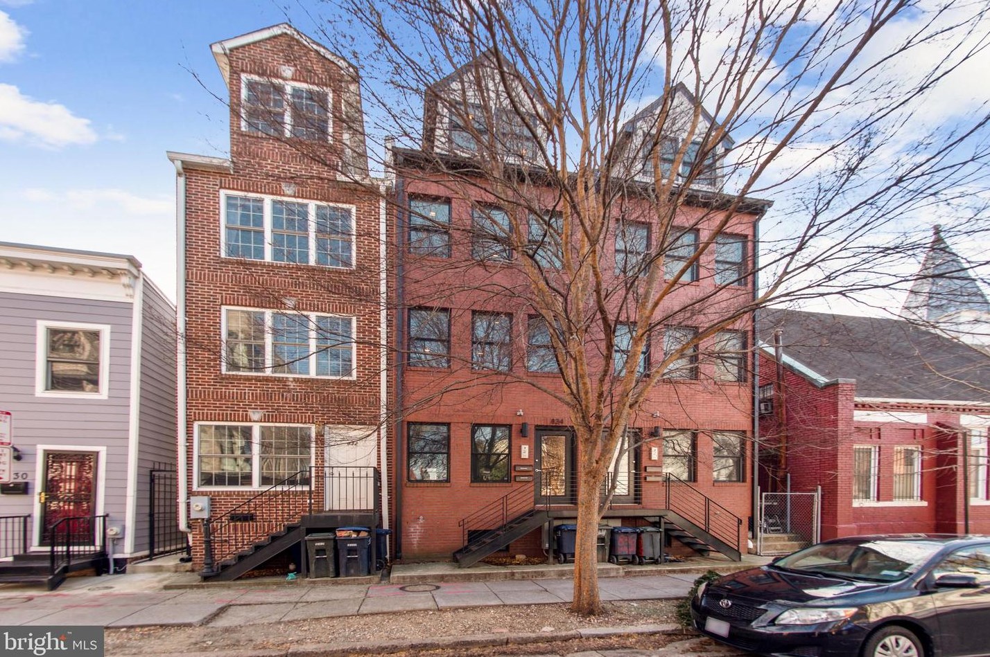 834 Lamont St, Washington, DC 20010-1529