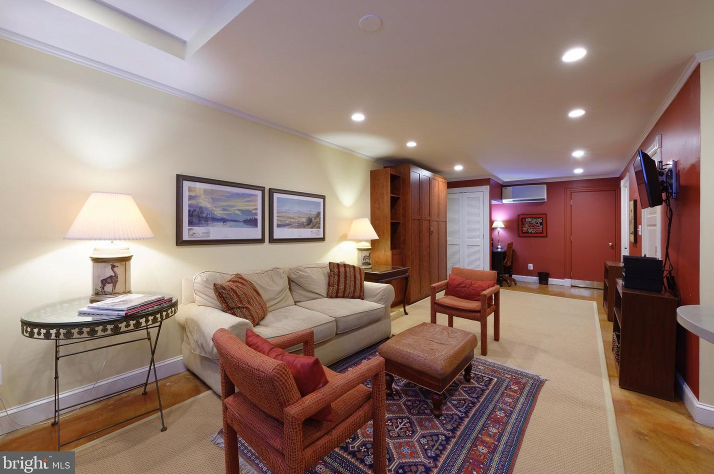 633 A St, Washington DC  20003-1224 exterior