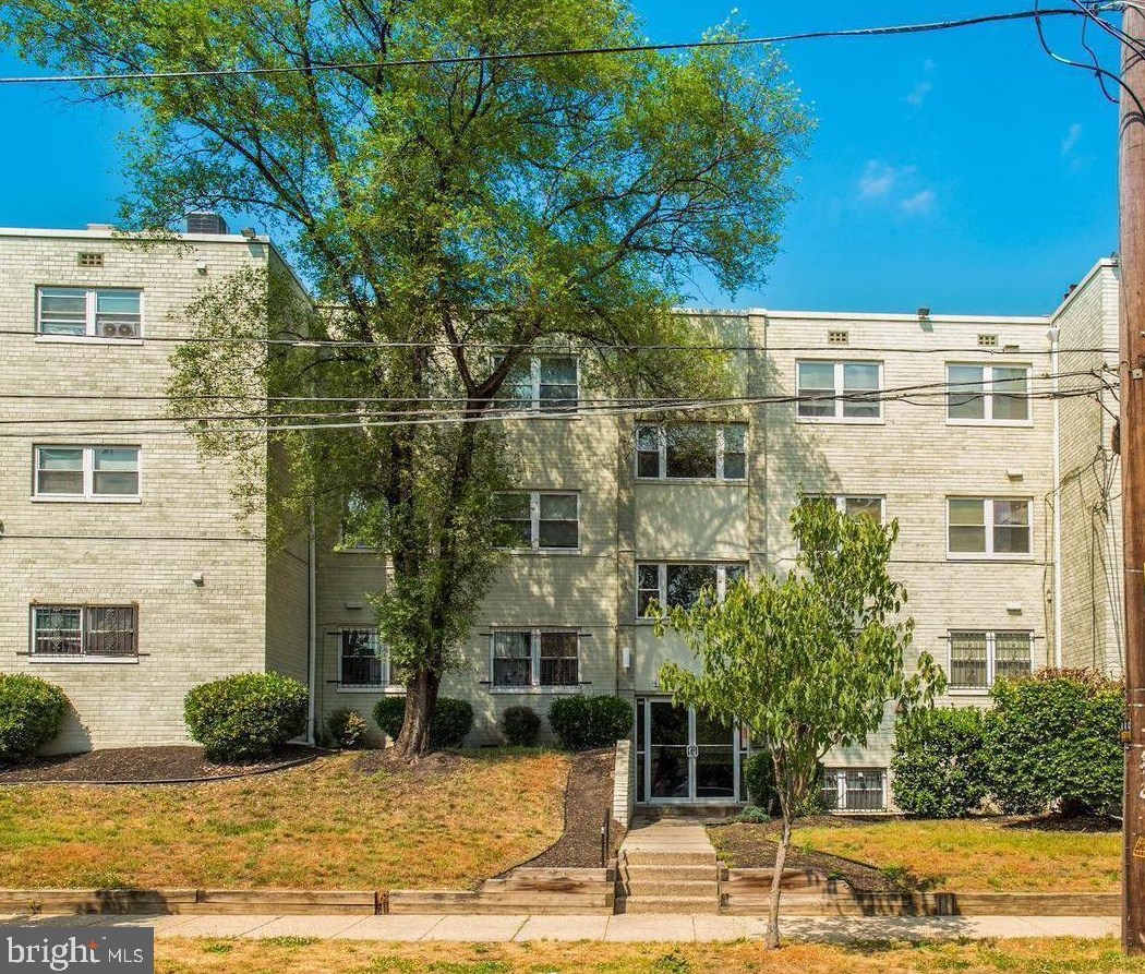4810 Quarles St Ne #401, Washington, DC 20019