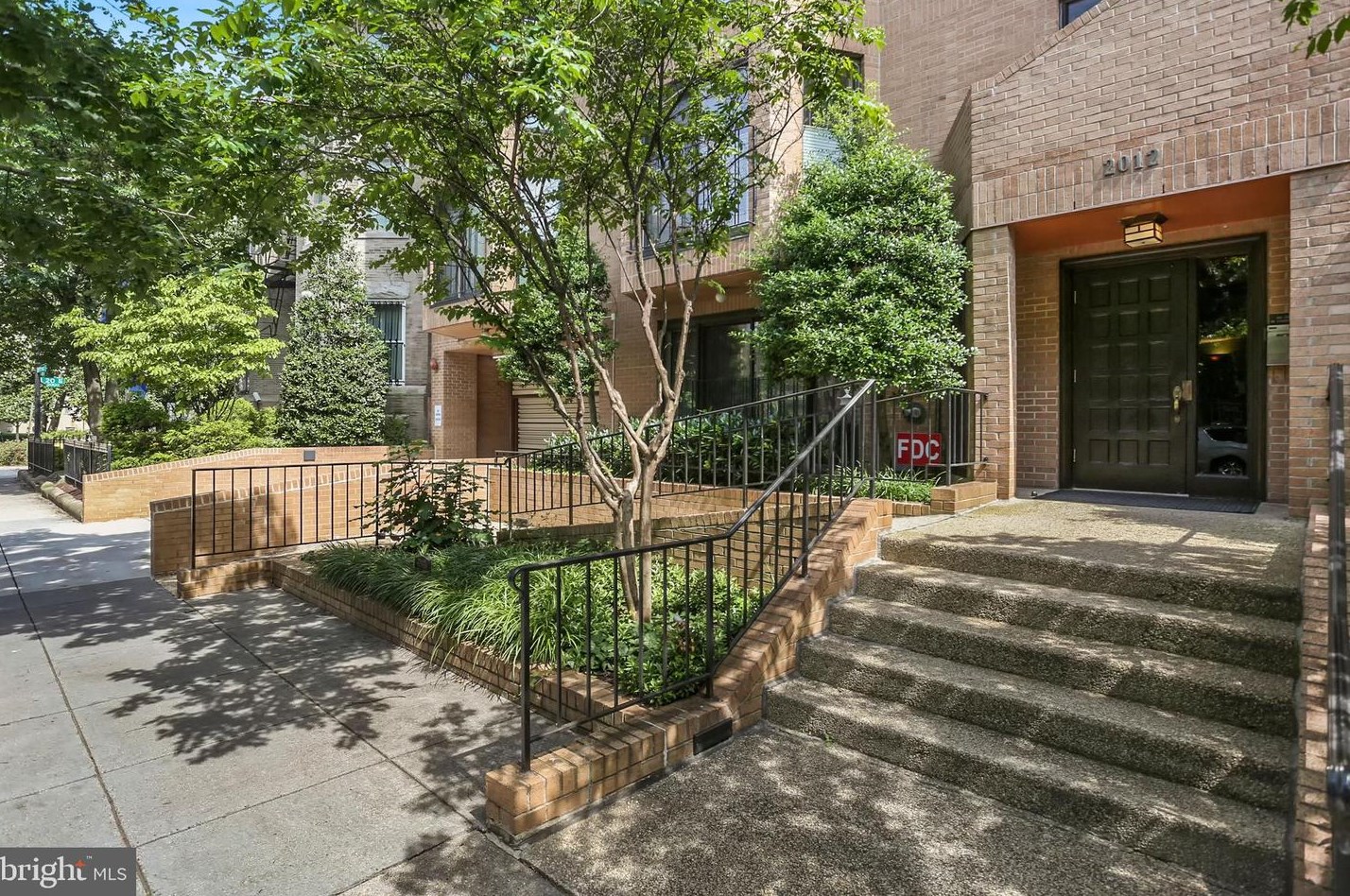 2012 Wyoming Ave Nw #402, Washington, DC 20009