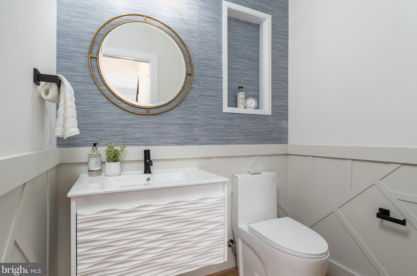 910 8th St, Washington DC  20002-3619 exterior