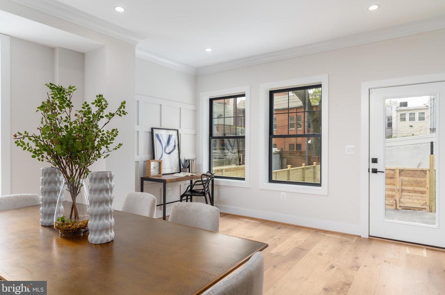 910 8th St, Washington DC  20002-3619 exterior