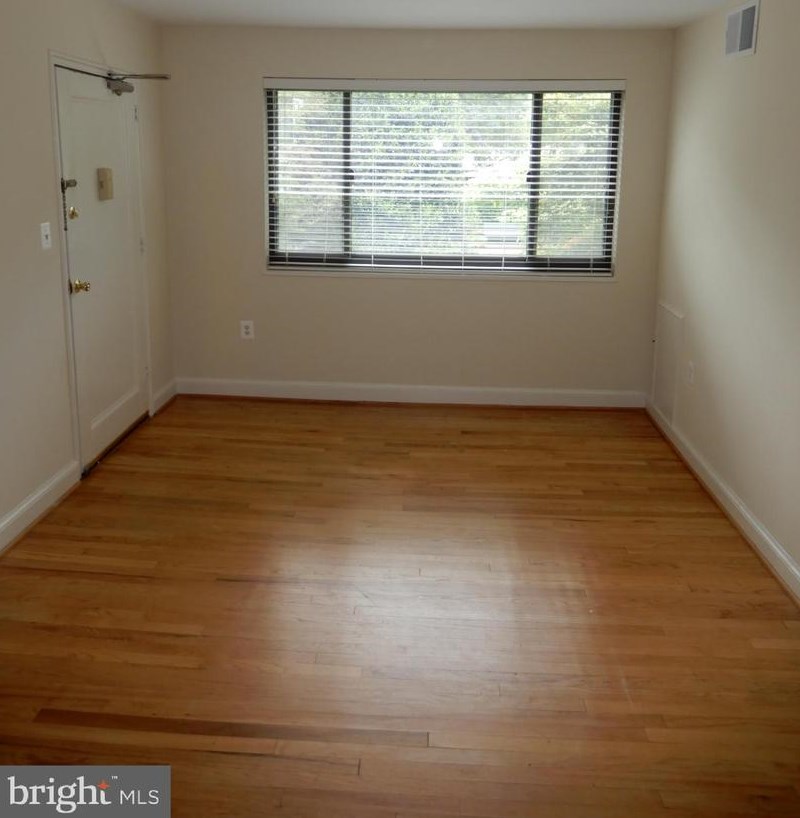 3815 Davis Nw #3, Washington, DC 20007