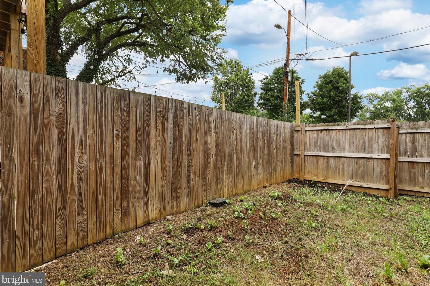 1269 16 St, Washington DC 20002-2555 exterior