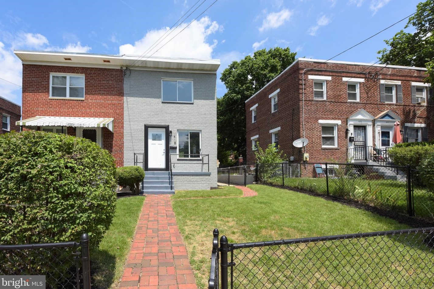 418 Brandywine St, Washington DC  20032-3653 exterior