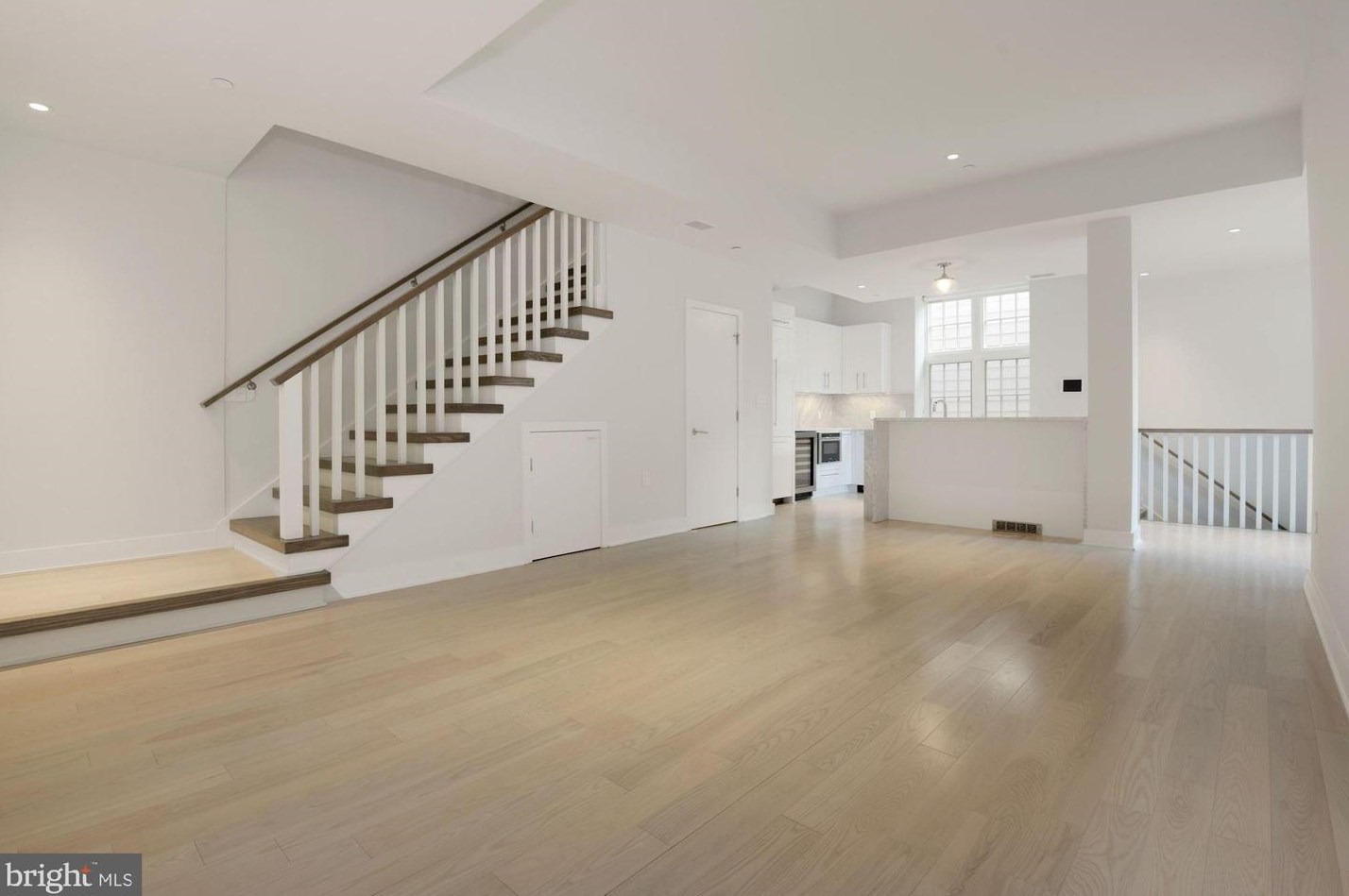 2709 N St Nw #101, Washington, DC 20007
