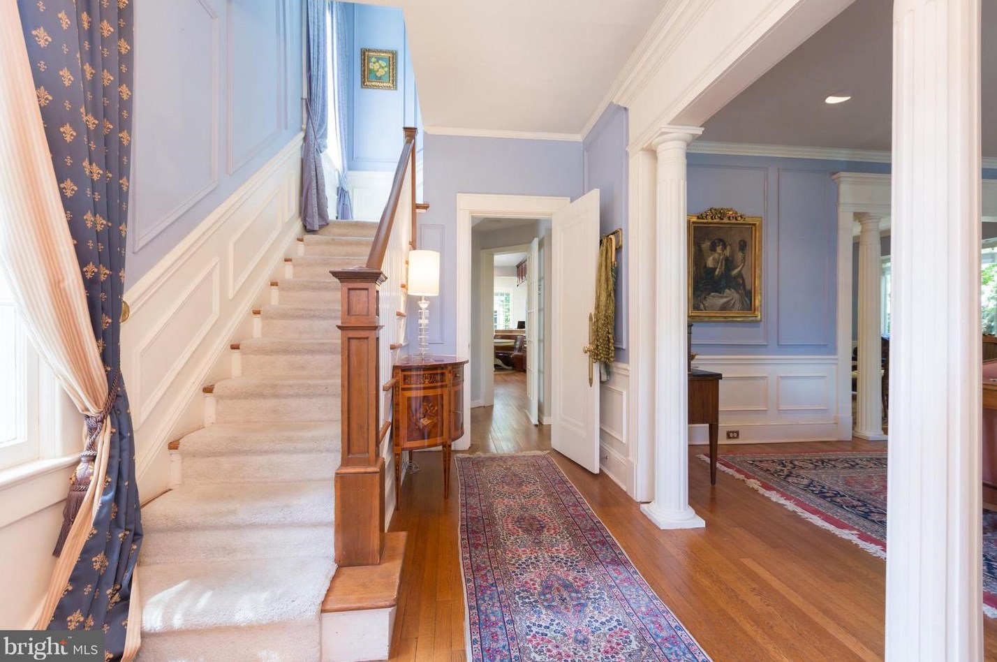 2708 35th Pl Nw, Washington, DC 20007