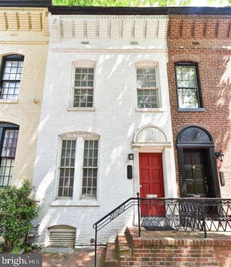 1027 30th St Nw, Washington, DC 20007