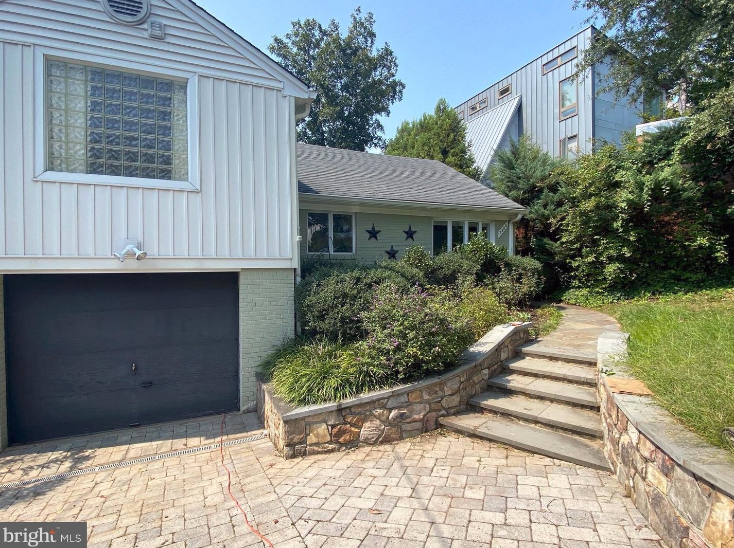 2300 King Pl Nw, Washington, DC 20007