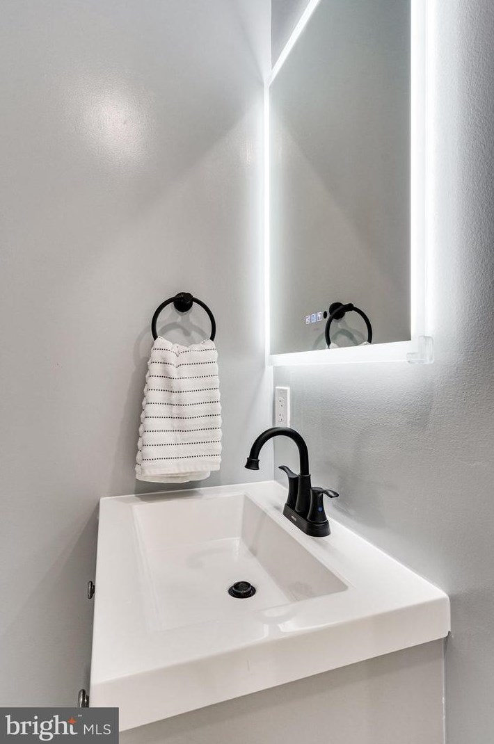 3418 Dakota Ave, Washington DC  20018-3022 exterior