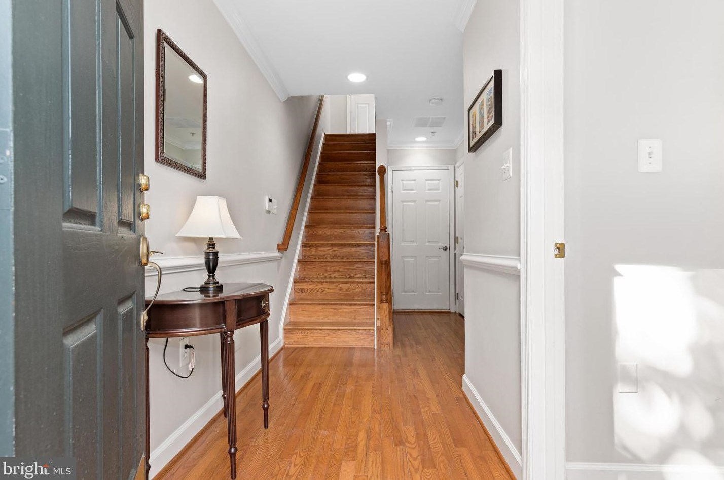 824 Capitol Square Pl, Washington DC 20024-2493 exterior