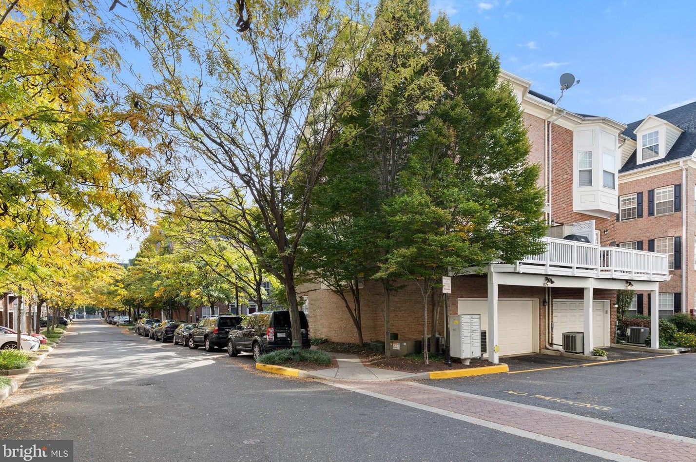824 Capitol Square Pl, Washington DC 20024-2493 exterior