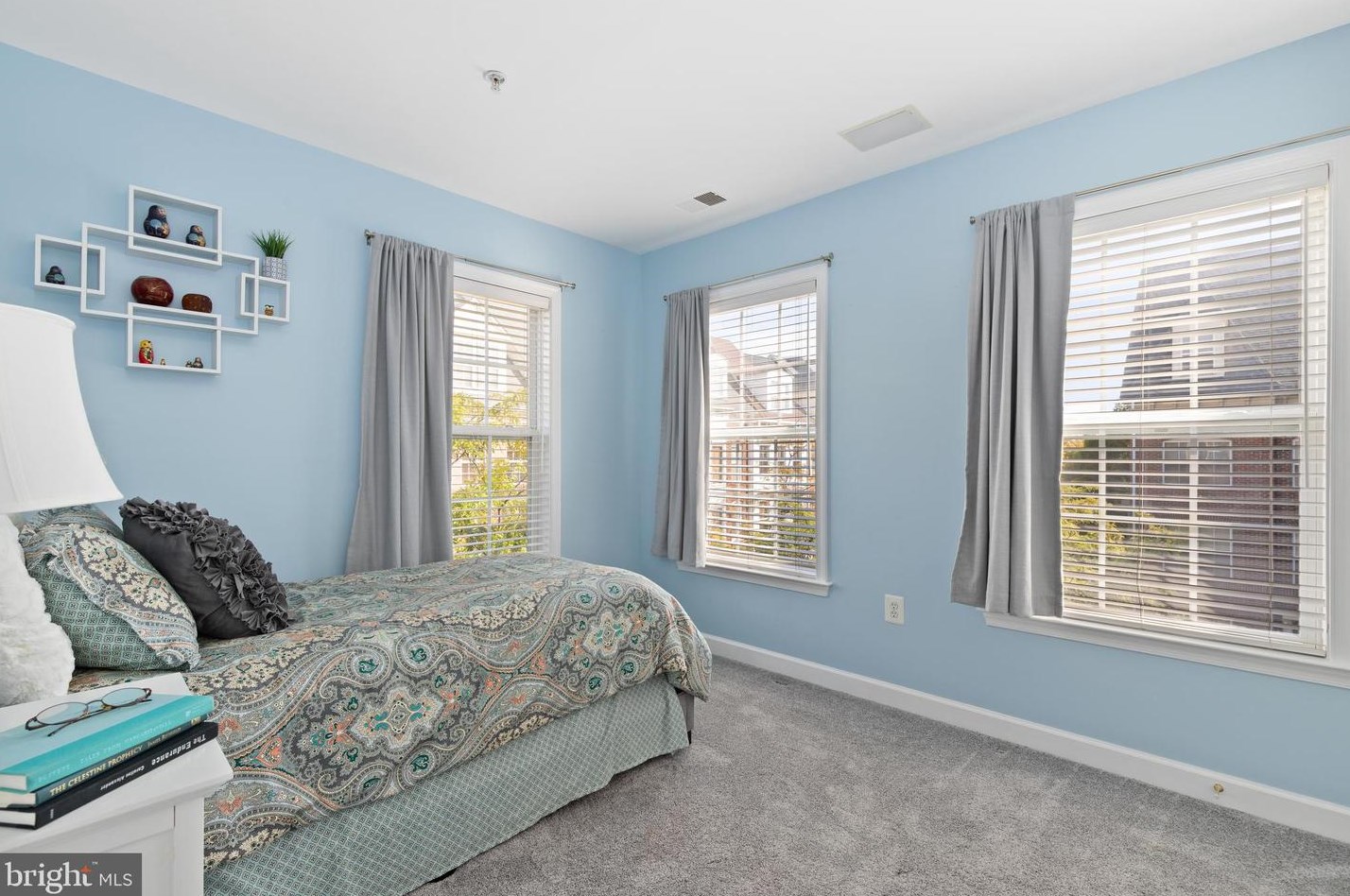 824 Capitol Square Pl, Washington DC 20024-2493 exterior